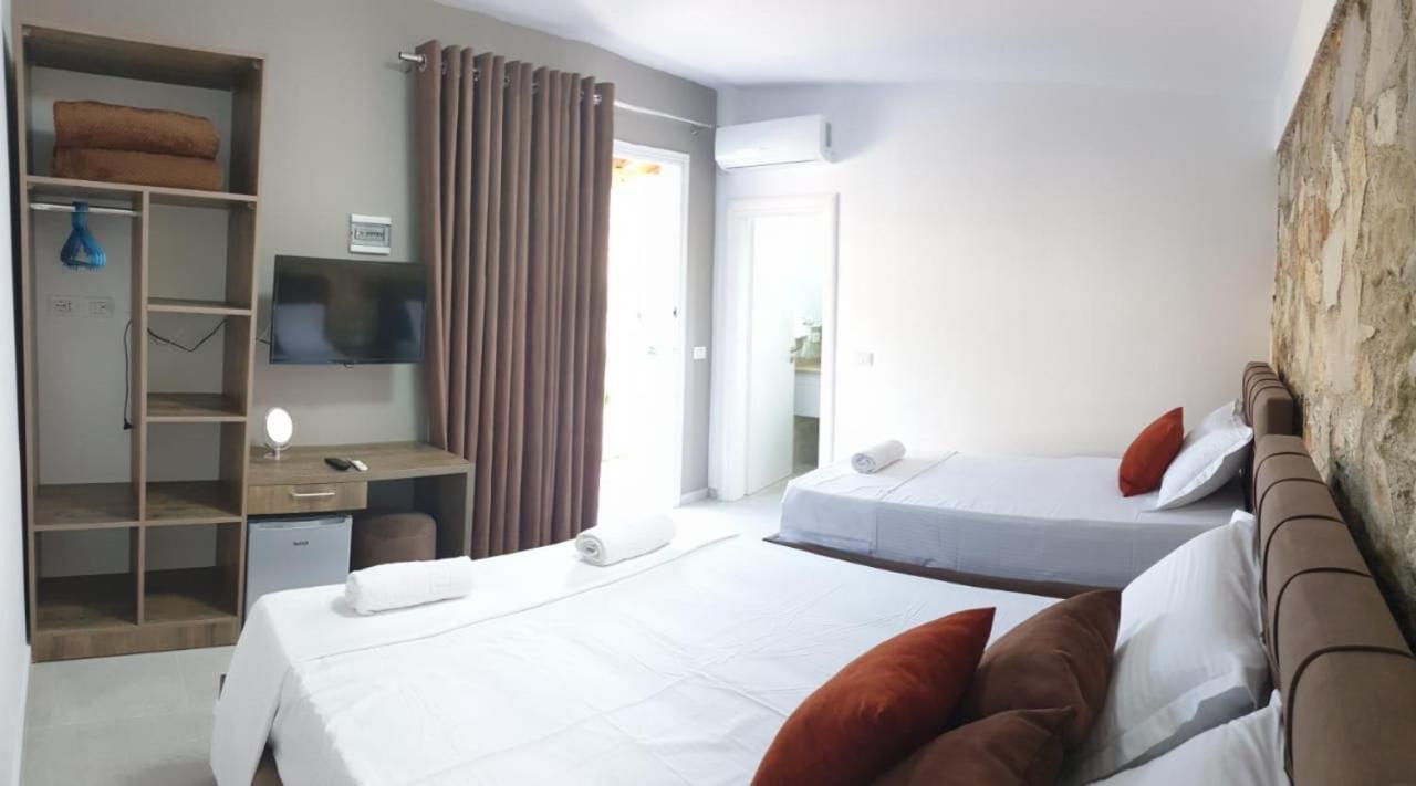 Hotel Mezzanine Bay Himare Esterno foto