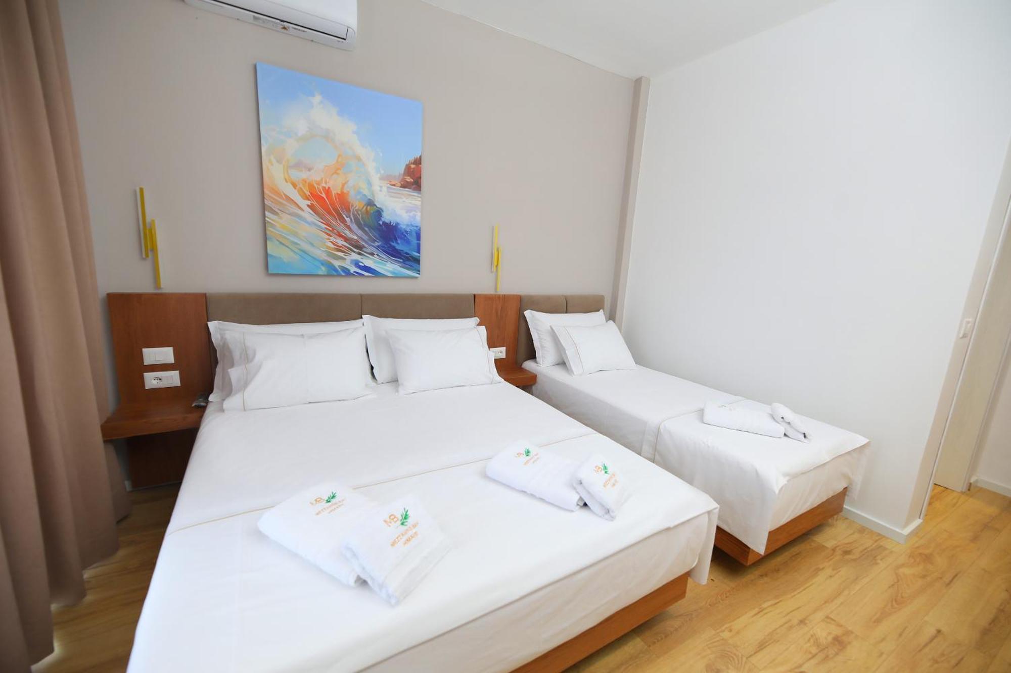 Hotel Mezzanine Bay Himare Esterno foto