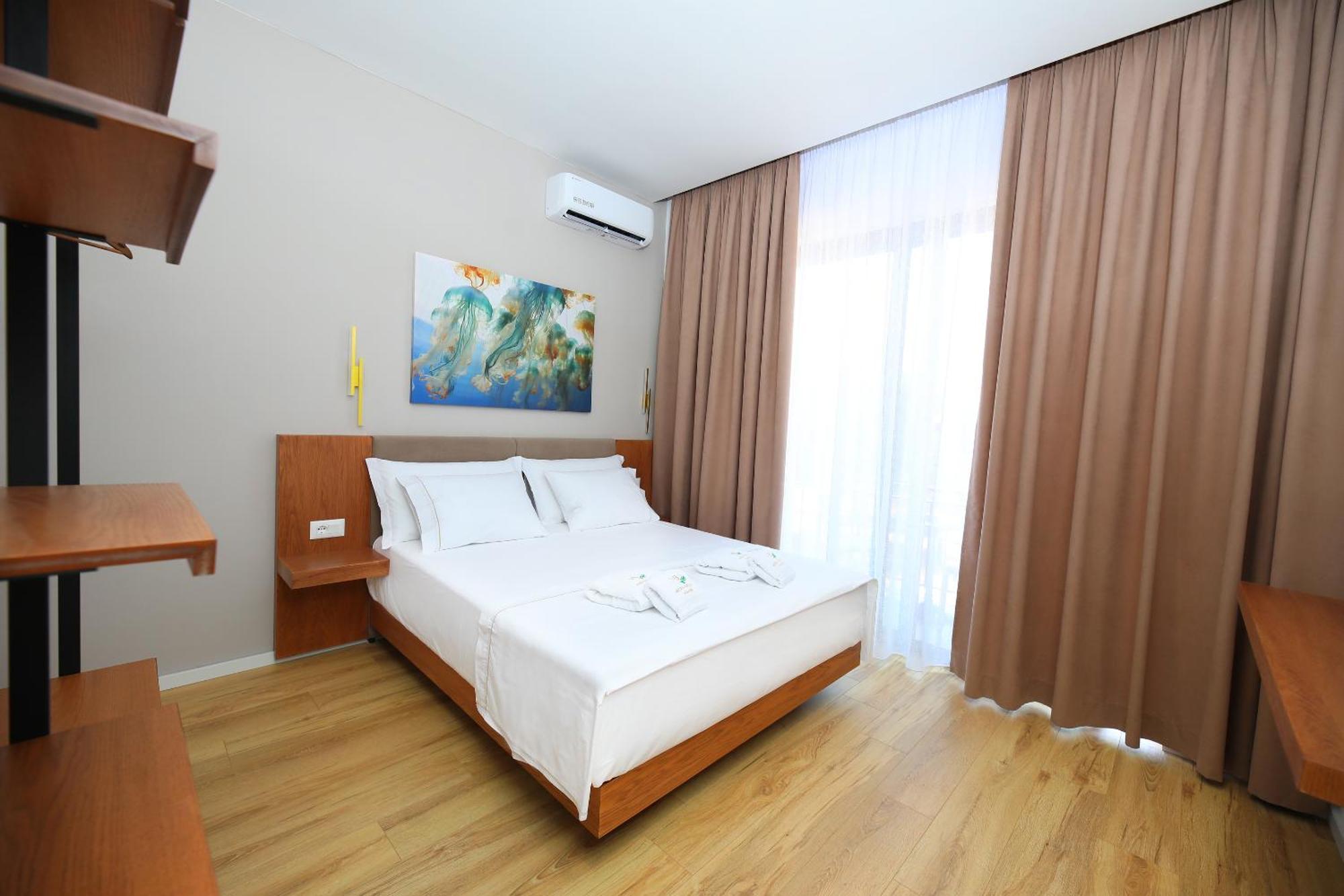 Hotel Mezzanine Bay Himare Esterno foto