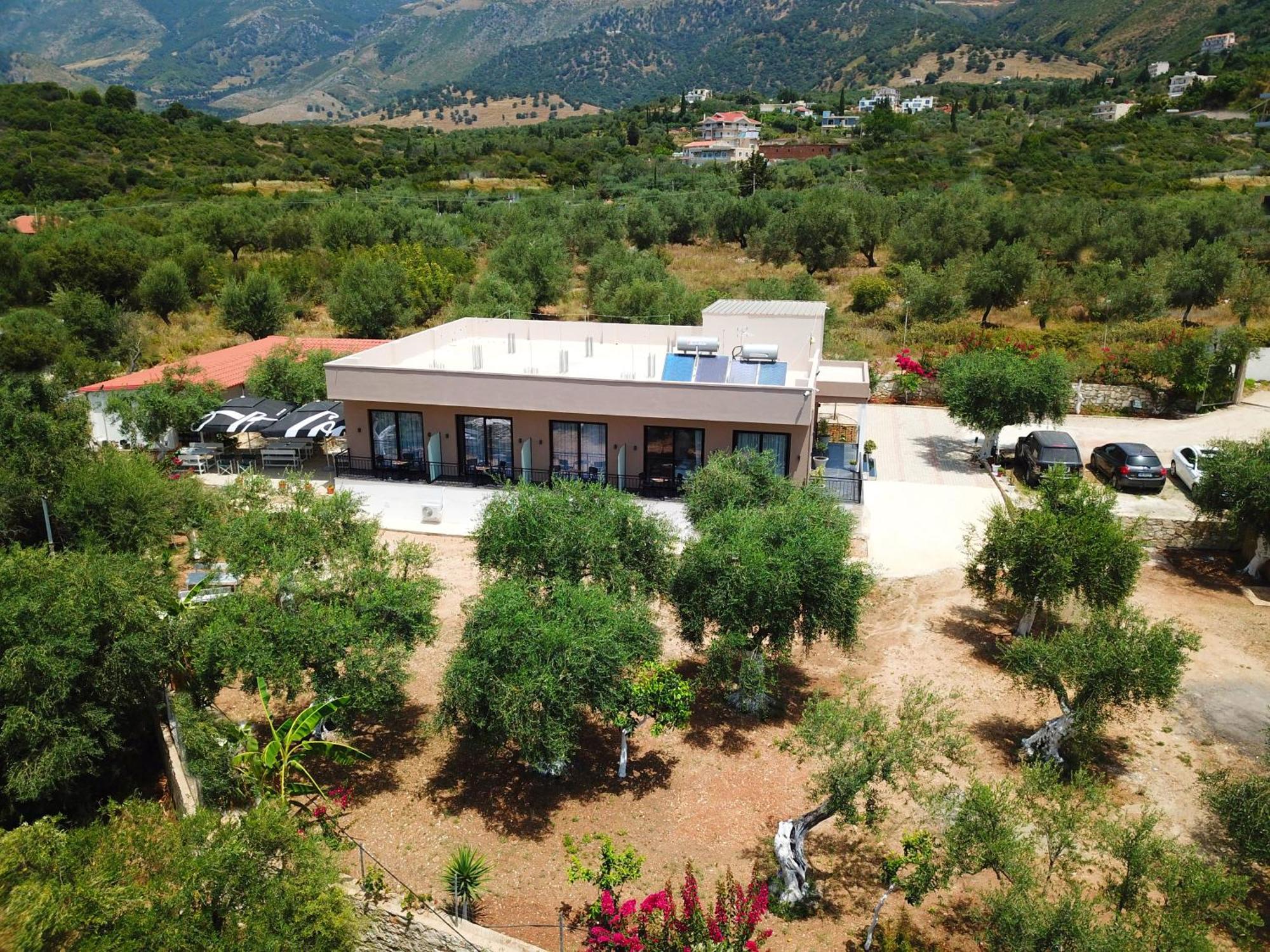 Hotel Mezzanine Bay Himare Esterno foto